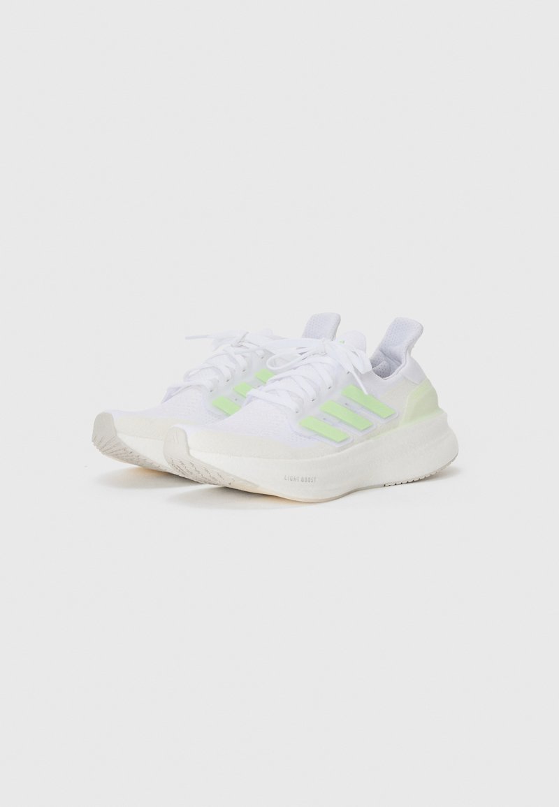 adidas Ultraboost 5